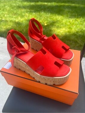 Hermes Luce 30 Sandal size 39 Rouge Grenadine